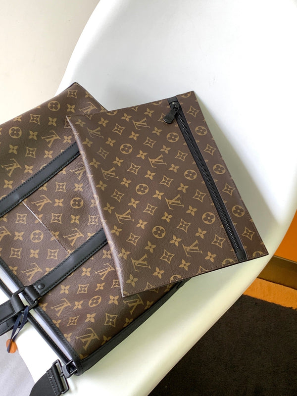 LV Week-End Tote Medium Handbag Brown Monogram Canvas