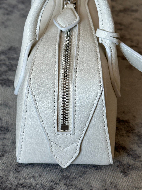 LE TECKEL SMALL BAG 27 IN WHITE GOATSKIN