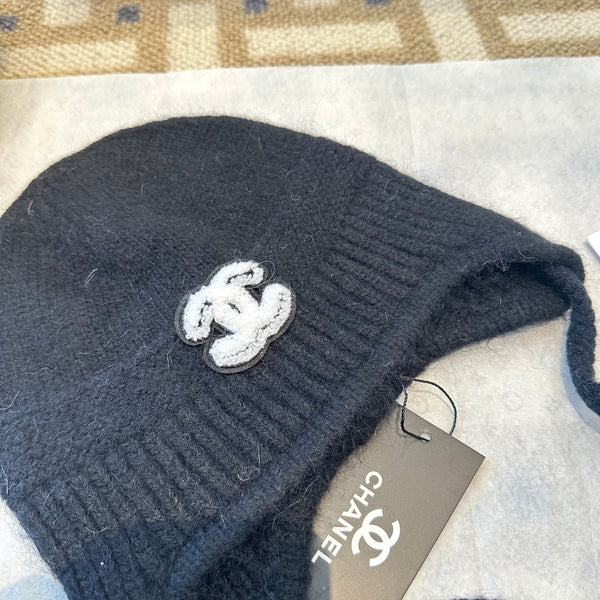 Chanel Fall/Winter Black Wool Knitting Beanie 960070