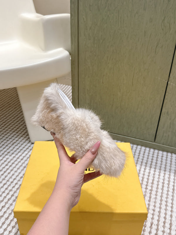 Fendi Fur Slip-On Ivory Rabbit Fur 568917