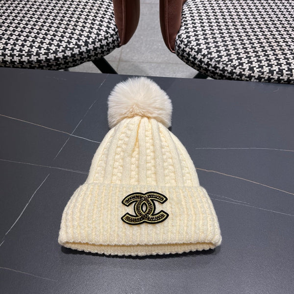 Chanel Knitted Beanie Cream in Fibrous 979986