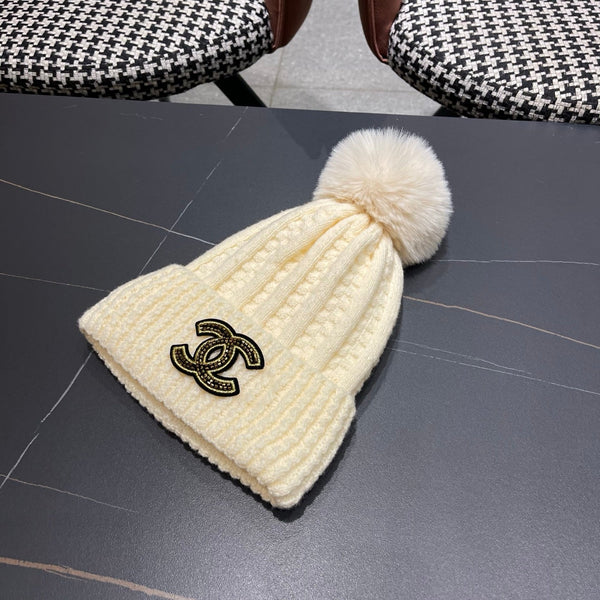 Chanel Knitted Beanie Cream in Fibrous 979986