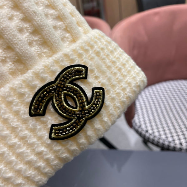 Chanel Knitted Beanie Cream in Fibrous 979986