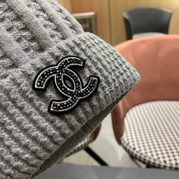 Chanel Knitted Beanie Gray in Fibrous 979985