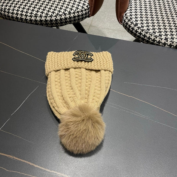 Chanel Knitted Beanie Brown in Fibrous 979984