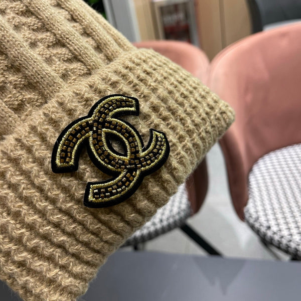 Chanel Knitted Beanie Brown in Fibrous 979984