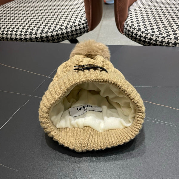 Chanel Knitted Beanie Brown in Fibrous 979984