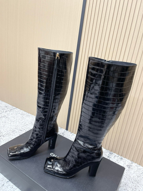 CHANEL Fall/Winter Chelsea Black High Boots in Cowhide 591402