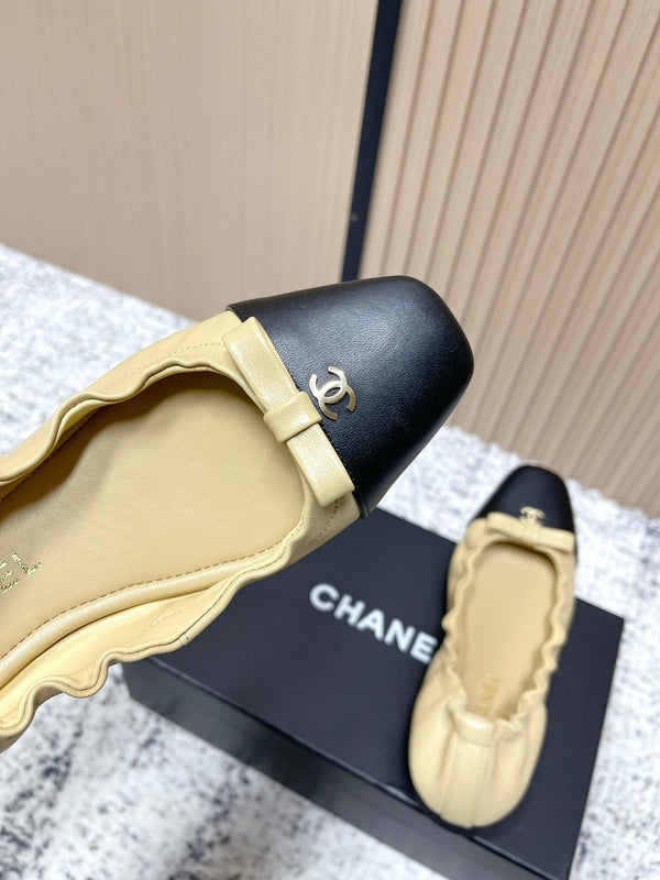 Chanel 26 Ruffle Brown Black Ballet Flats in Lambskin 591374