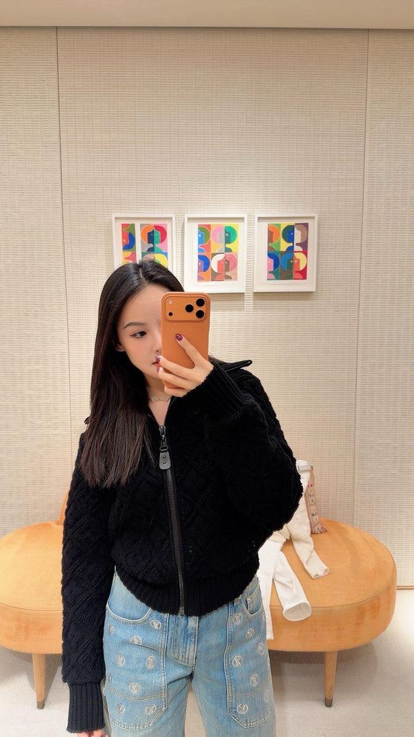 LV 25 Logo Pattern Collared Knit Cardigan