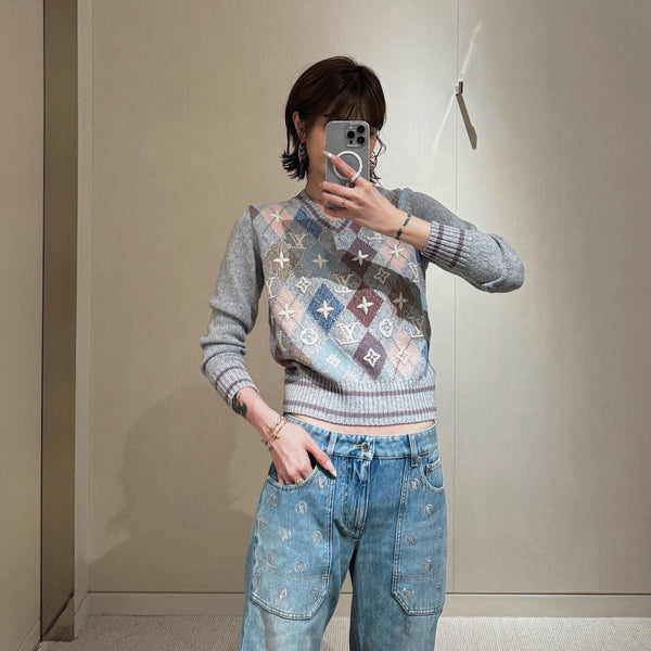 LV 25 V-Neck Embroidered Diamond Pattern Knit Cashmere Sweater
