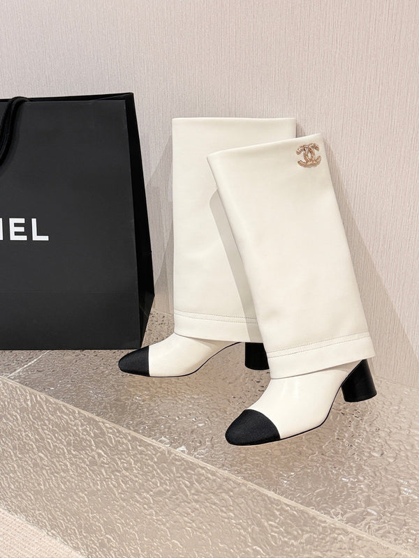 Chanel 26 Newest Runway Style Riding White Boots in Cowhide 598320