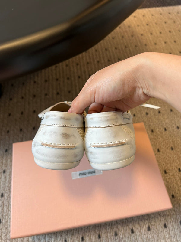 Miu Miu 26SS Bow-Knot Loafers Cream in Sheepskin 614563