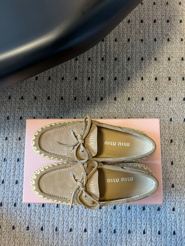 Miu Miu 26ss Loafer Taupe in Suede With Raffia Straw 614558