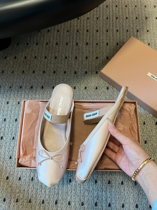 Miu Miu 26 Ballet Flats Light Pink in Silk 614469