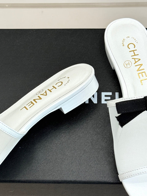 Chanel  26C Double C Bow Slippers White in Mesh 615709