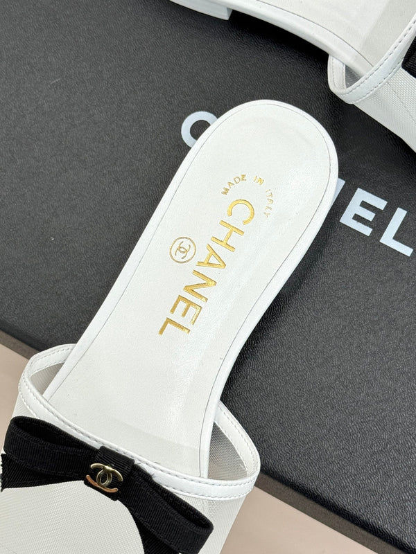 Chanel  26C Double C Bow Slippers White in Mesh 615709