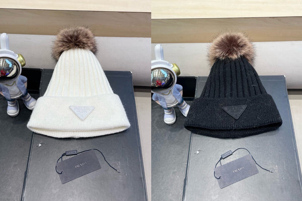 Prada Fleece-Lined Thick Real Fox Fur Pom-Pom Knitted Black Hat 125676