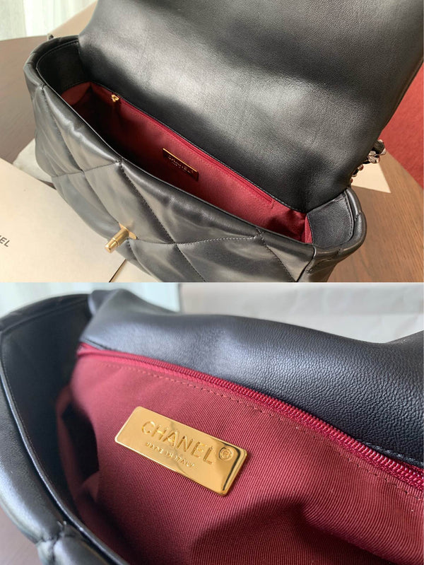 19 FLAP BAG 30 BLACK LAMBSKIN GOLD HARDWARE