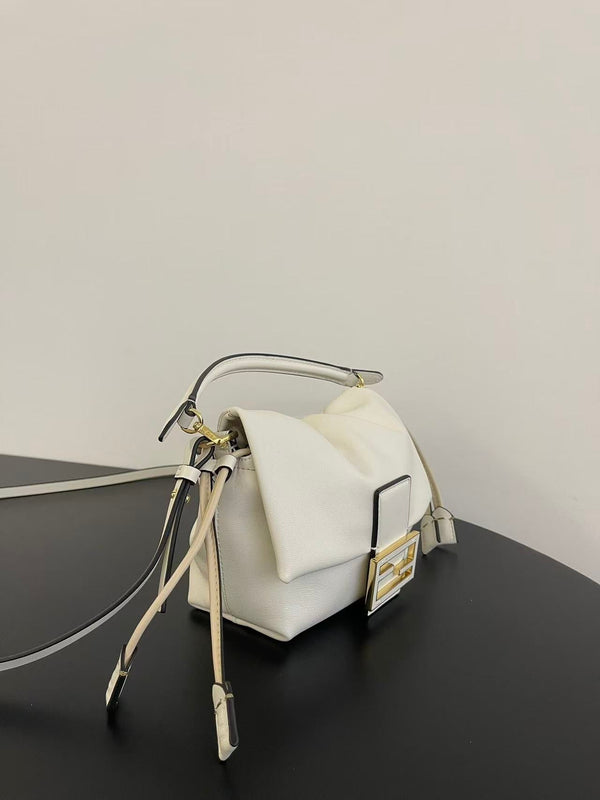 Mamma Baguette Small White Sheepskin