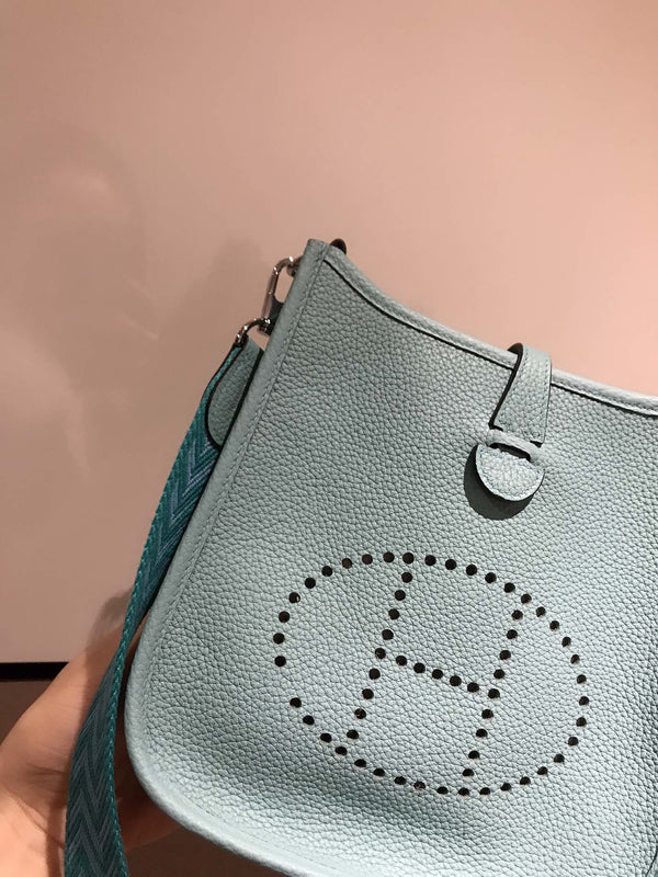 HM EVELYNE MINI 18 SAPPHIRE TOGO