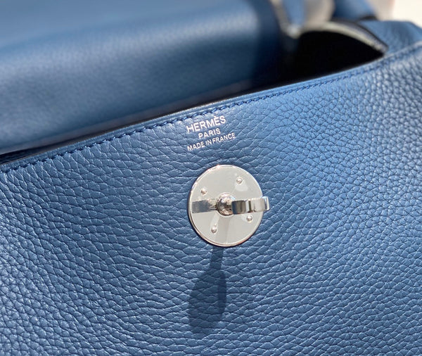 HM LINDY 30 BAG AZURE TAURILLON CLEMENCE LEATHER