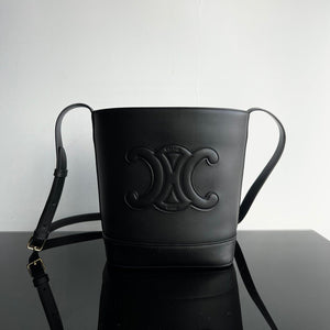 BUCKET CUIR TRIOMPHE 24 CALFSKIN BLACK