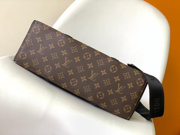 LV Week-End Tote Medium Handbag Brown Monogram Canvas