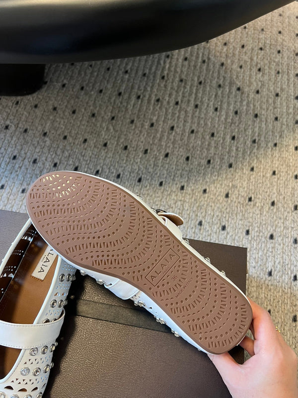 Alaia 25 Vienne With Strass Ballet Flats White Lambskin 303721