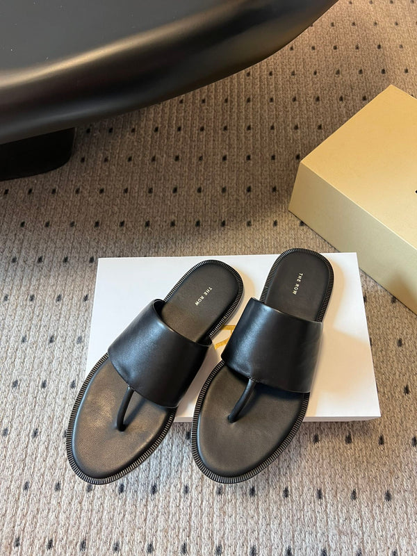 Signum Flat Sandal in Black Sheepskin 282427