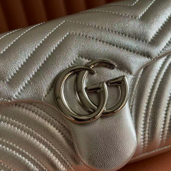 GG Marmont Small Shoulder Bag Metallic Silver Leather