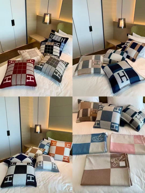 HM Throw pillow 50 x 50 Cashmere