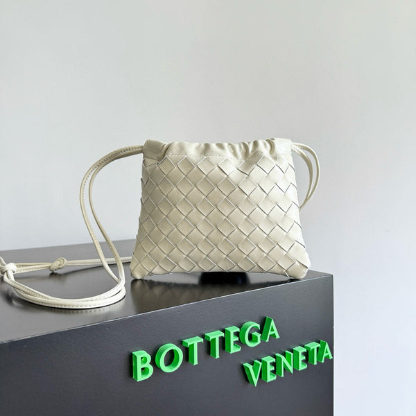 BV Small Dustbag Ivory Calfskin