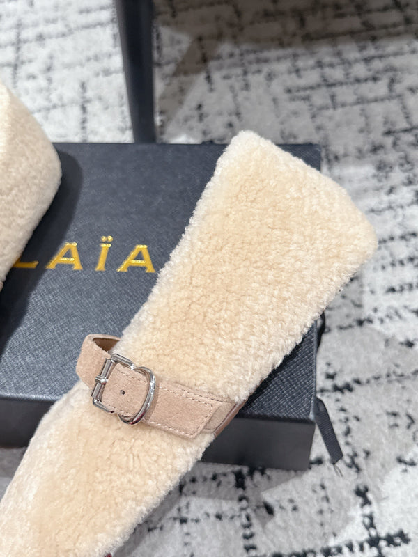 Alaia 2025 Ballet Flat Beige Wool 558649