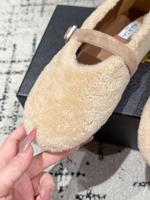 Alaia 2025 Ballet Flat Beige Wool 558649