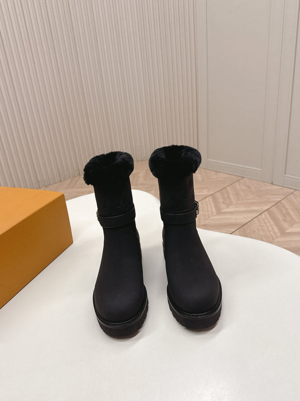 LV 2026 Territory Ankle Boot Black Nubuck Calf Leather 595440