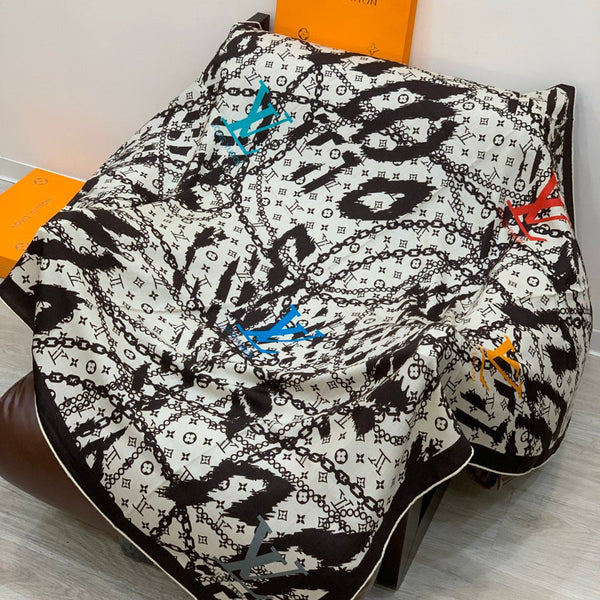 LV Double-Sided Shawl Scarf 140cm White Black Silk Cashmere 976740