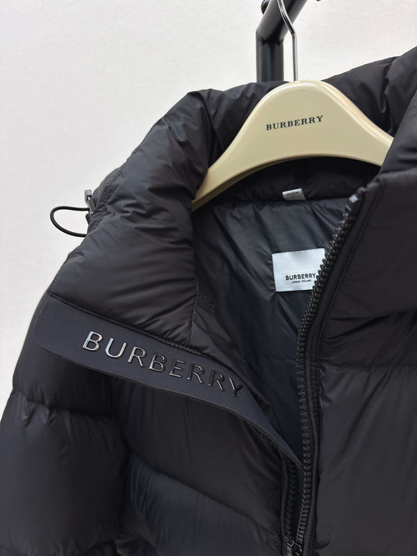 Burberry 25 Hooded Jacket Black Nylon Down 00640