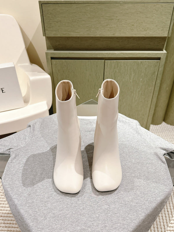 Loewe Round-Toed Boots 85mm White Mixed Sheepskin 448452