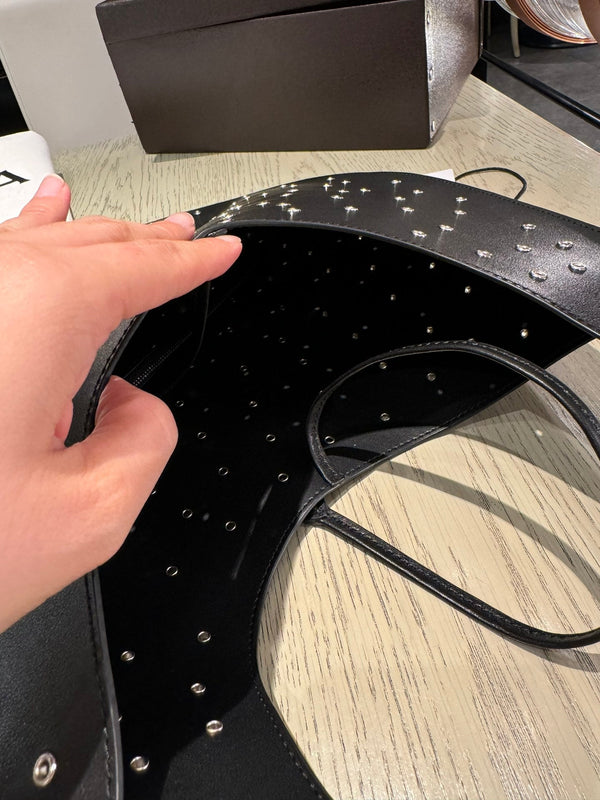 ONE PIECE MEDIUM BAG 39 IN BLACK SHEEPSKIN EYELET DETAILING