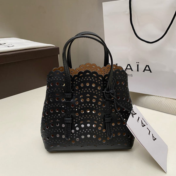 MINA 16 BAG IN BLACK VIENNA WAVE CALFSKIN