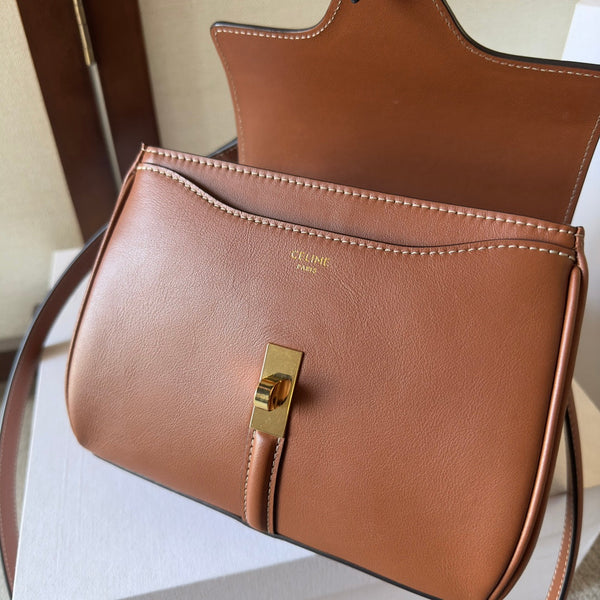CLASSIQUE BAG 17 IN NUTMEG BROWN CALFSKIN GOLD HARDWARE