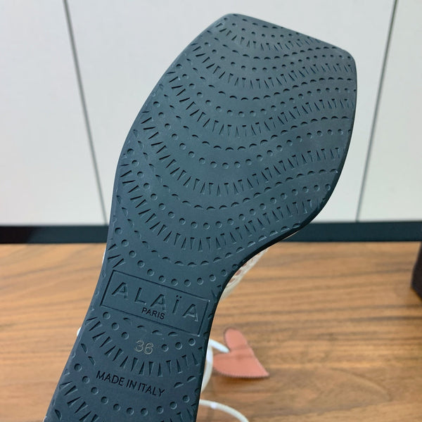 ALAIA BANQUET WEDGE SANDALS IN WHITE LAMBSKIN WITH RED HEART