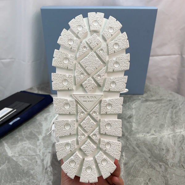 PRA Logo-Plaque Snow Boots With Pouch White Recycled Polyamide Cowhide Black