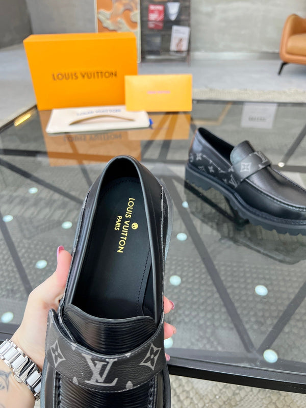LV LOAFERS BLACK PLAIN CALFSKIN WITH MONOGRAM STRAP