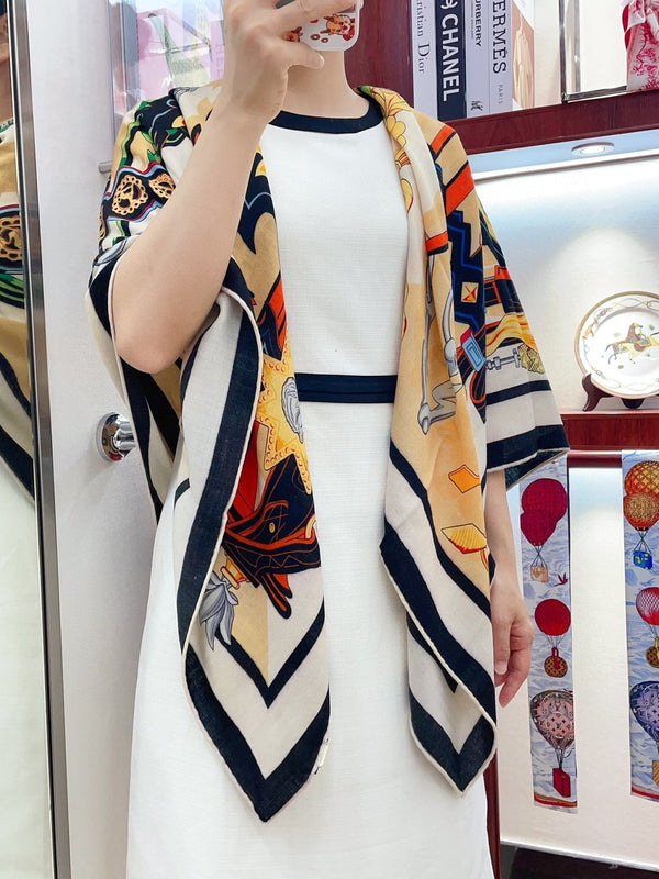 Brides Et Destin Scarf 140 CM In Light Yellow Colorful Cashmere Silk 375373