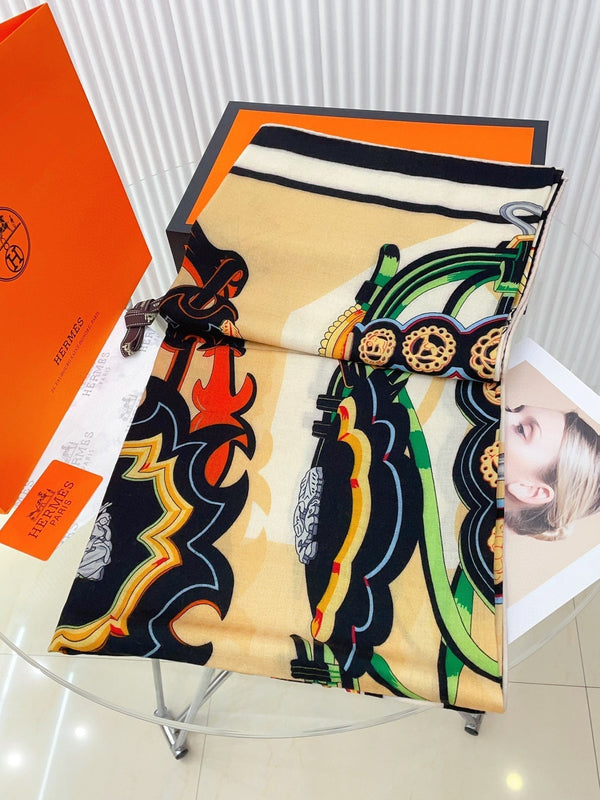 Brides Et Destin Scarf 140 CM In Light Yellow Colorful Cashmere Silk 375373