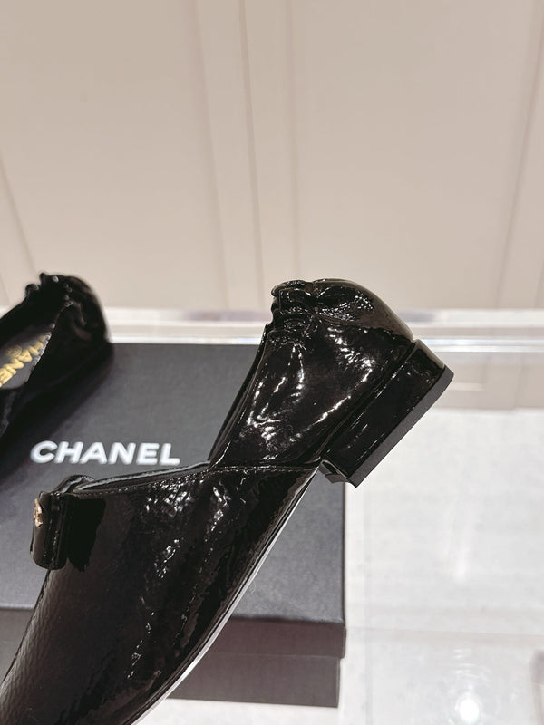 CC 25 Half-Mule Loafers Black Patent Leather 355669