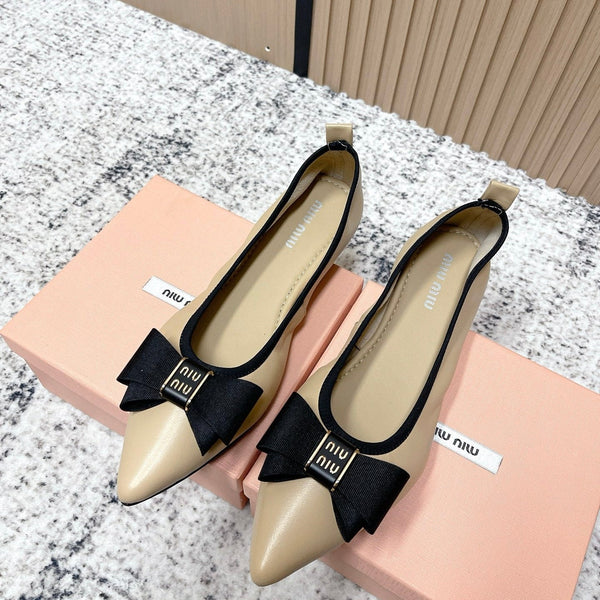 Miu Pointed-Toe Ballet Flats Beige Black Sheepskin 591562