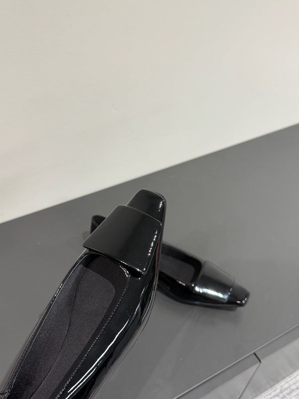 POPPY BALLET FLATS IN BLACK GLOSSY LAMBSKIN